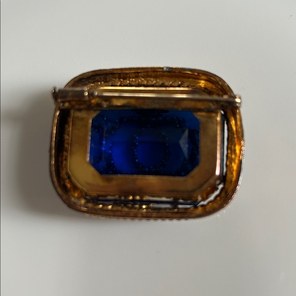 Vintage-Blue Glass Stone/Brass Filigree Rectangular Brooch - Picture 2 of 6